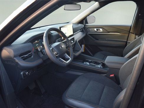 New 2026 Ford Explorer Tremor w/ Tremor Convenience Package image 6