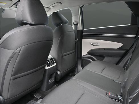 Used 2024 Hyundai Tucson SEL FWD image 9