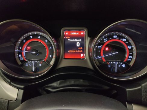 Used 2015 Dodge Journey Crossroad w/ Flexible Seating Group FWD image 23