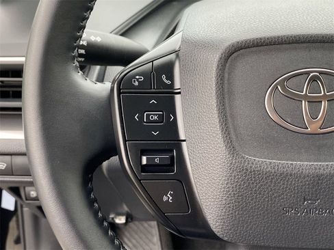 Certified 2025 Toyota Prius LE image 24
