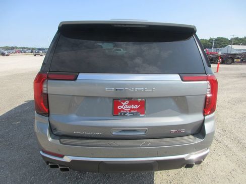 New 2026 GMC Yukon XL Denali w/ Sun & Power Step Package AWD/4WD image 5