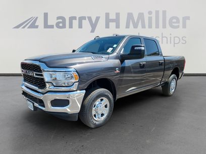 New 2024 RAM 2500 Tradesman w/ Chrome Appearance Group