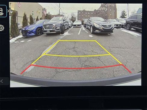 Used 2025 Hyundai Kona SEL image 29