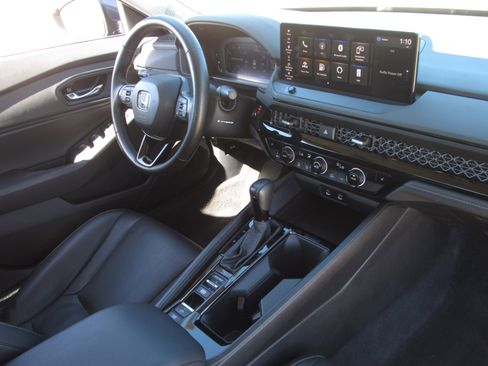 Used 2023 Honda Accord EX-L image 10