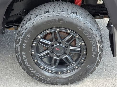 Used 2022 Toyota Tacoma TRD Sport AWD/4WD image 15