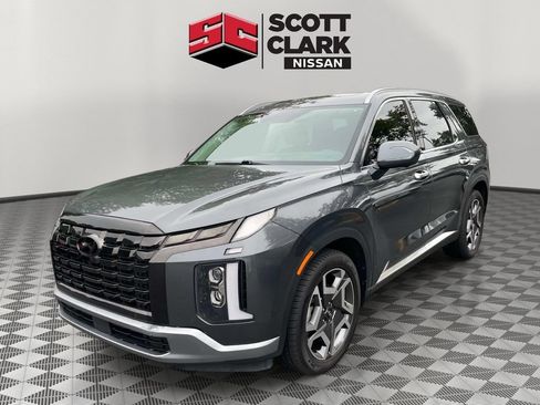 Used 2023 Hyundai Palisade Limited AWD/4WD image 3