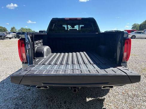 Used 2024 GMC Sierra 1500 Denali w/ Technology Package AWD/4WD image 13