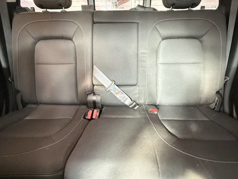 Used 2016 Chevrolet Colorado LT w/ LT Convenience Package image 15