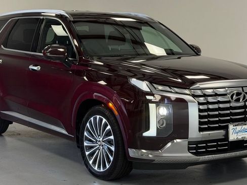Used 2023 Hyundai Palisade Calligraphy w/ Cargo Package AWD/4WD image 6