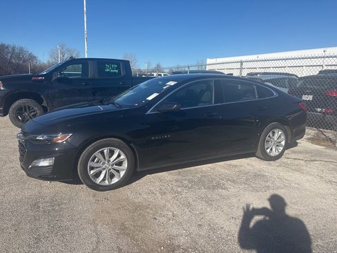 Used 2025 Chevrolet Malibu LT image 10