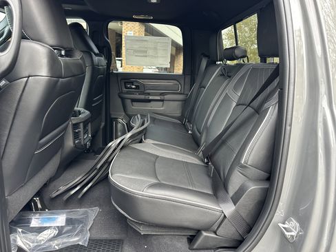 New 2026 RAM 3500 Limited image 33