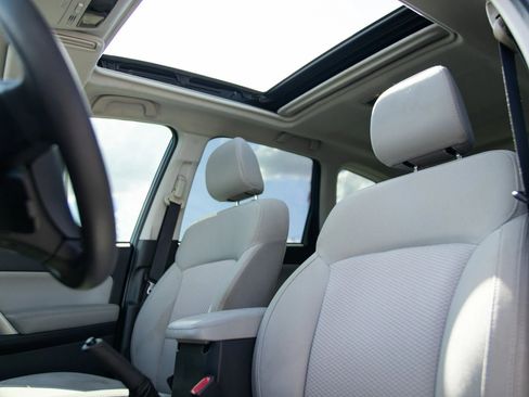 Used 2016 Subaru Forester 2.5i Premium w/ All-Weather Package AWD/4WD image 15
