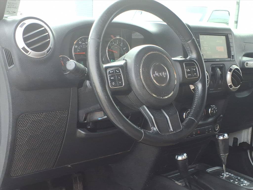 Used 2015 Jeep Wrangler Sahara w/ Dual Top Group AWD/4WD image 6