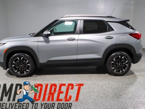Used 2023 Chevrolet TrailBlazer LT w/ Convenience Package FWD image 10