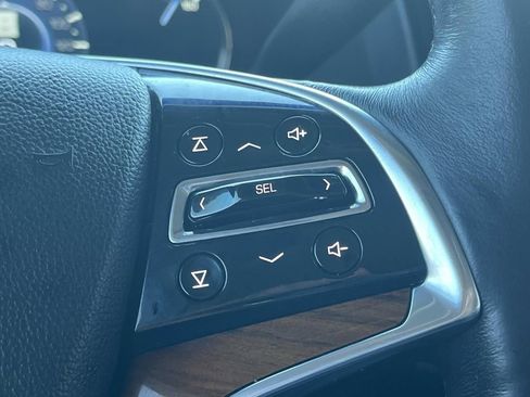 Used 2017 Cadillac Escalade Luxury image 33