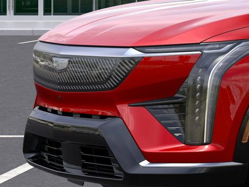 New 2026 Cadillac Optiq Luxury 1 image 13