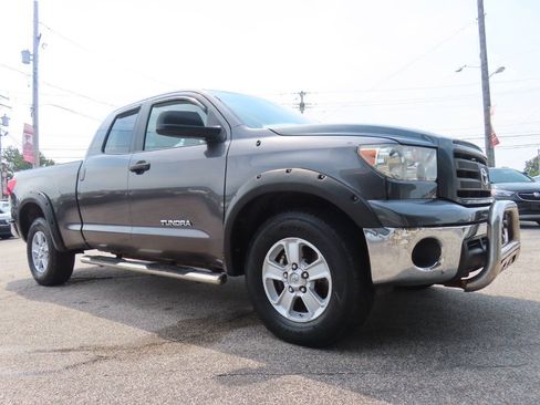 Used 2011 Toyota Tundra 4x4 Double Cab w/ Tow Pkg image 1