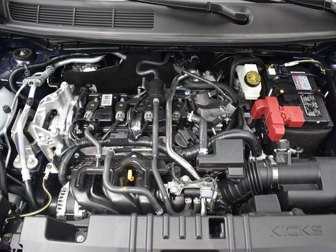 New 2026 Nissan Kicks SR w/ Cold Weather Package AWD/4WD image 35