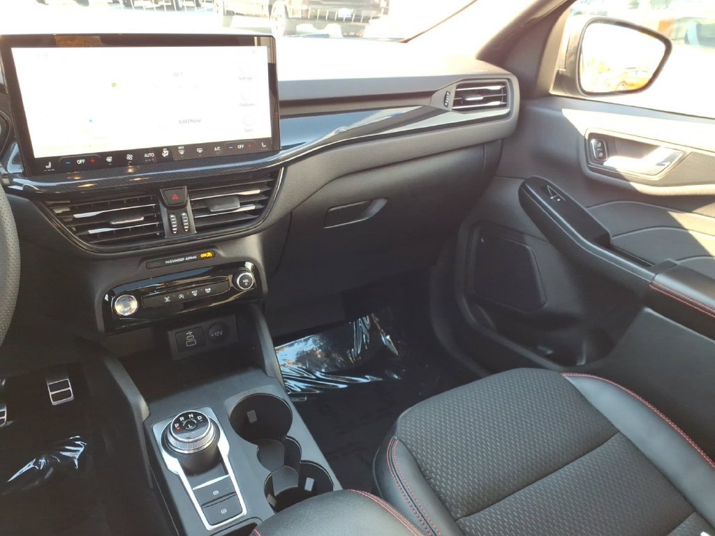 Used 2024 Ford Escape ST-Line w/ Tech Pack #1 AWD/4WD image 16