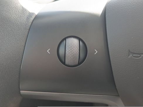 Used 2023 Tesla Model Y Long Range image 10