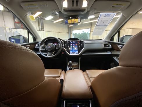 Used 2025 Subaru Ascent Touring w/ Popular Package #2 image 18