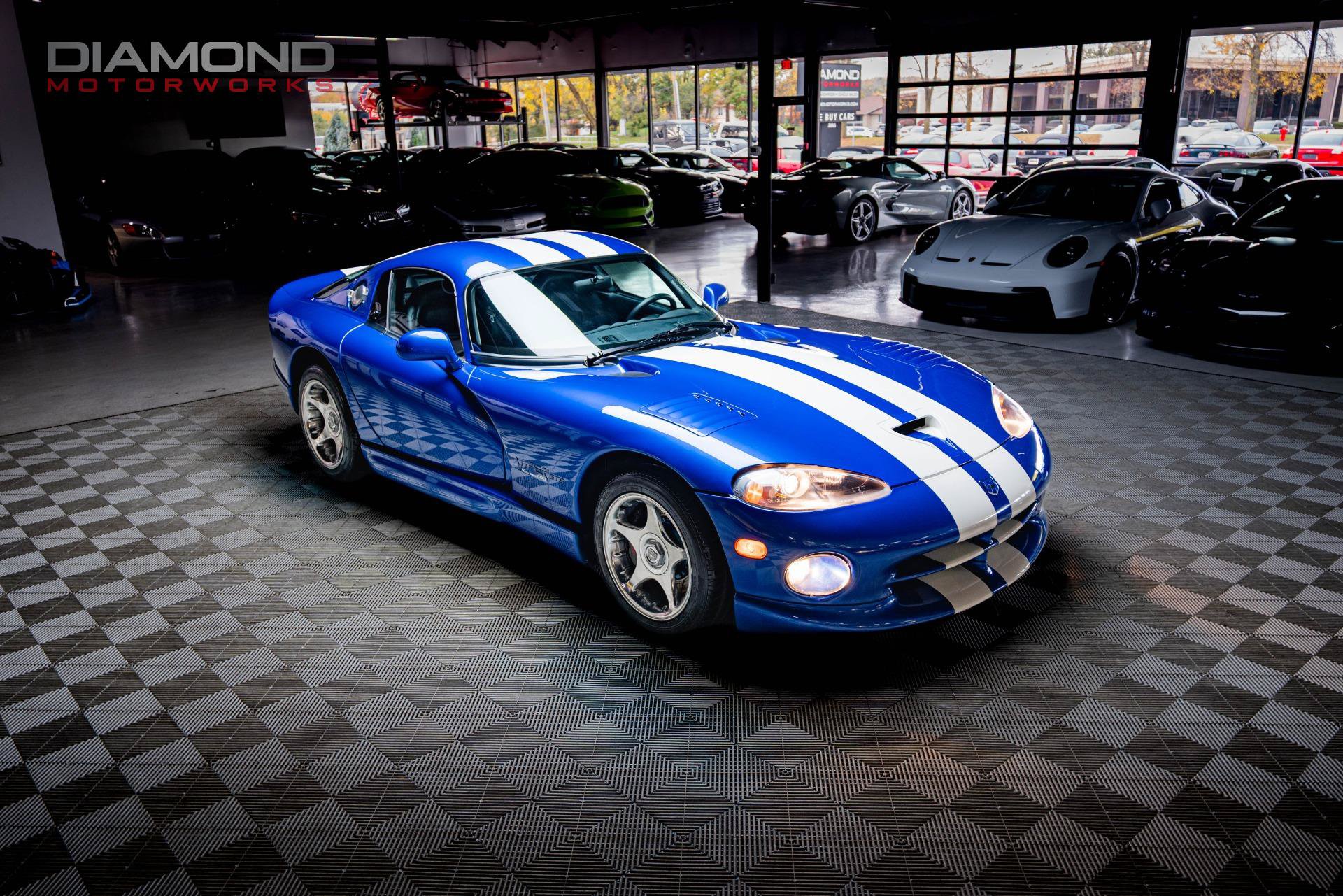 Used 1996 Dodge Viper GTS RWD image 4