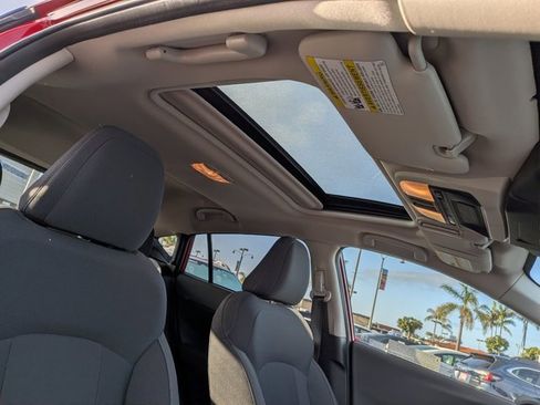 Certified 2025 Subaru Crosstrek 2.0i Premium image 21