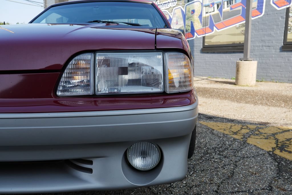 Used 1989 Ford Mustang GT RWD image 3