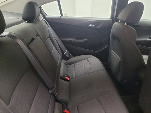 Used 2017 Chevrolet Cruze LT image 19