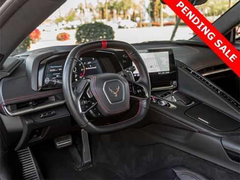 Used 2022 Chevrolet Corvette Stingray Premium Conv w/ Z51 Performance Package image 18