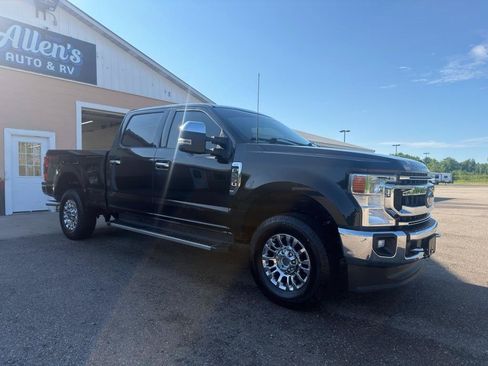 Used 2022 Ford F250 XLT w/ XLT Premium Package AWD/4WD image 3