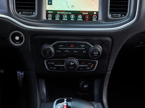Used 2017 Dodge Charger R/T Scat Pack w/ Beats Audio Group image 31