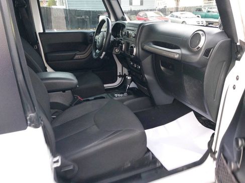 Used 2014 Jeep Wrangler Sport image 6