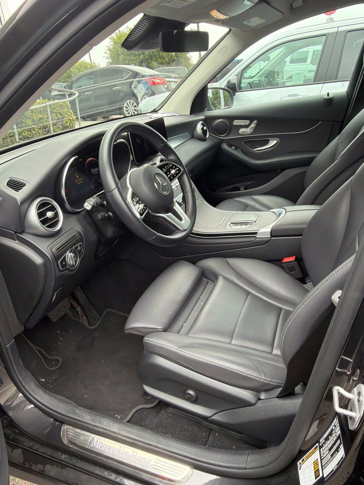 Used 2022 Mercedes-Benz GLC 300 image 10