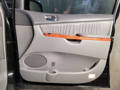 Used 2008 Toyota Sienna XLE image 14