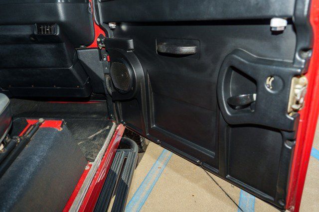 Used 1994 Land Rover Defender 90 AWD/4WD image 21