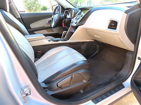 Used 2011 Chevrolet Equinox LTZ image 20