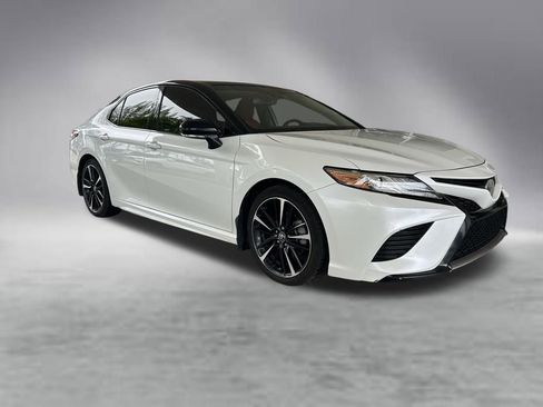 Used 2019 Toyota Camry XSE w/ Carpet Mat Package FWD image 2