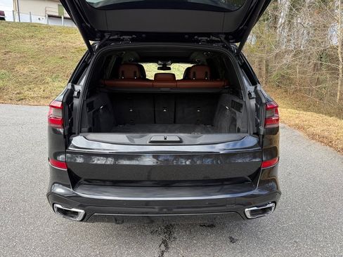 Used 2023 BMW X5 sDrive40i w/ M Sport Package image 18