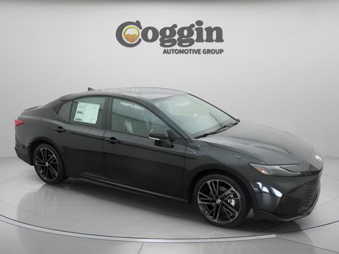New 2026 Toyota Camry XSE FWD image 23