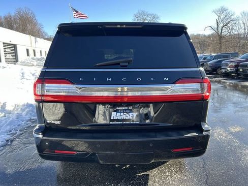 Used 2020 Lincoln Navigator L Reserve w/ Luxury Package image 27