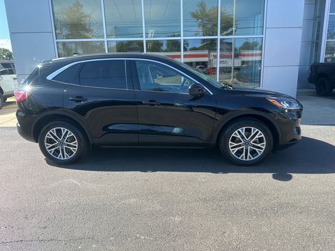 Used 2022 Ford Escape SEL AWD/4WD image 2