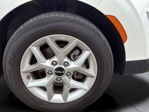 Used 2024 Kia Soul LX w/ Option Group 015 image 31