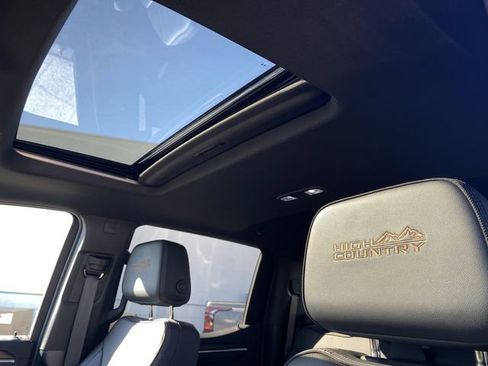 Certified 2025 Chevrolet Silverado 1500 High Country image 10