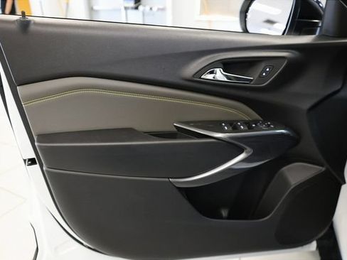 New 2026 Chevrolet Trax ACTIV w/ Driver Confidence Package FWD image 13