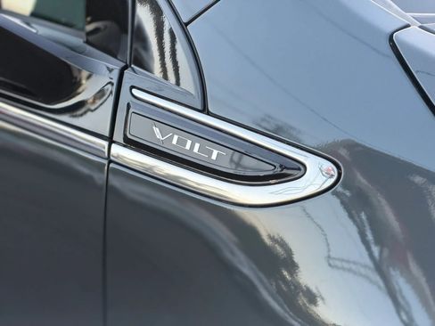 Used 2015 Chevrolet Volt Premium w/ Premium Trim Package FWD image 10