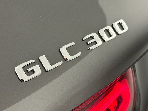 Certified 2022 Mercedes-Benz GLC 300 image 9