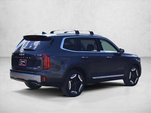Used 2025 Kia Telluride S AWD/4WD image 5