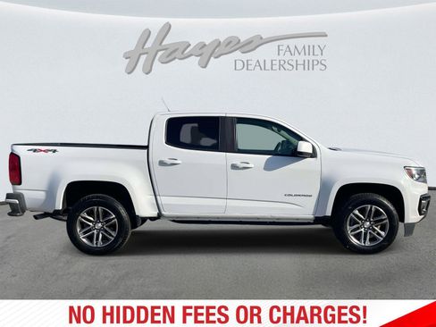Used 2022 Chevrolet Colorado LT w/ Luxury Package AWD/4WD image 2