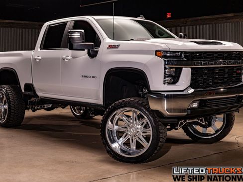 Used 2022 Chevrolet Silverado 2500 LT w/ Convenience Package image 1